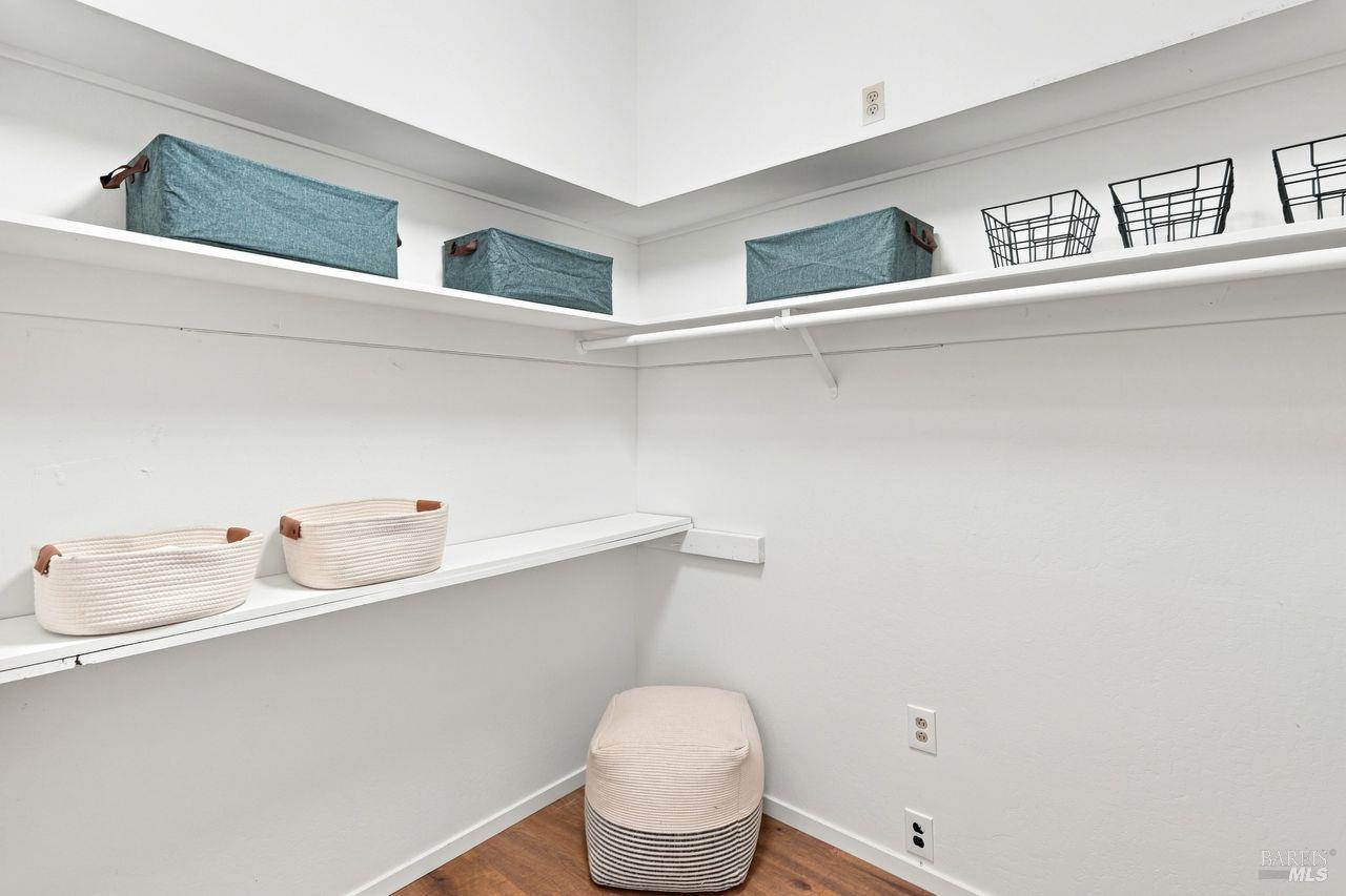 64 Via La Cumbre Greenbrae CA 94904