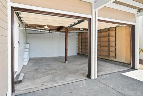 64 Via La Cumbre Greenbrae CA 94904