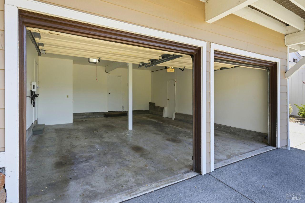 64 Via La Cumbre Greenbrae CA 94904