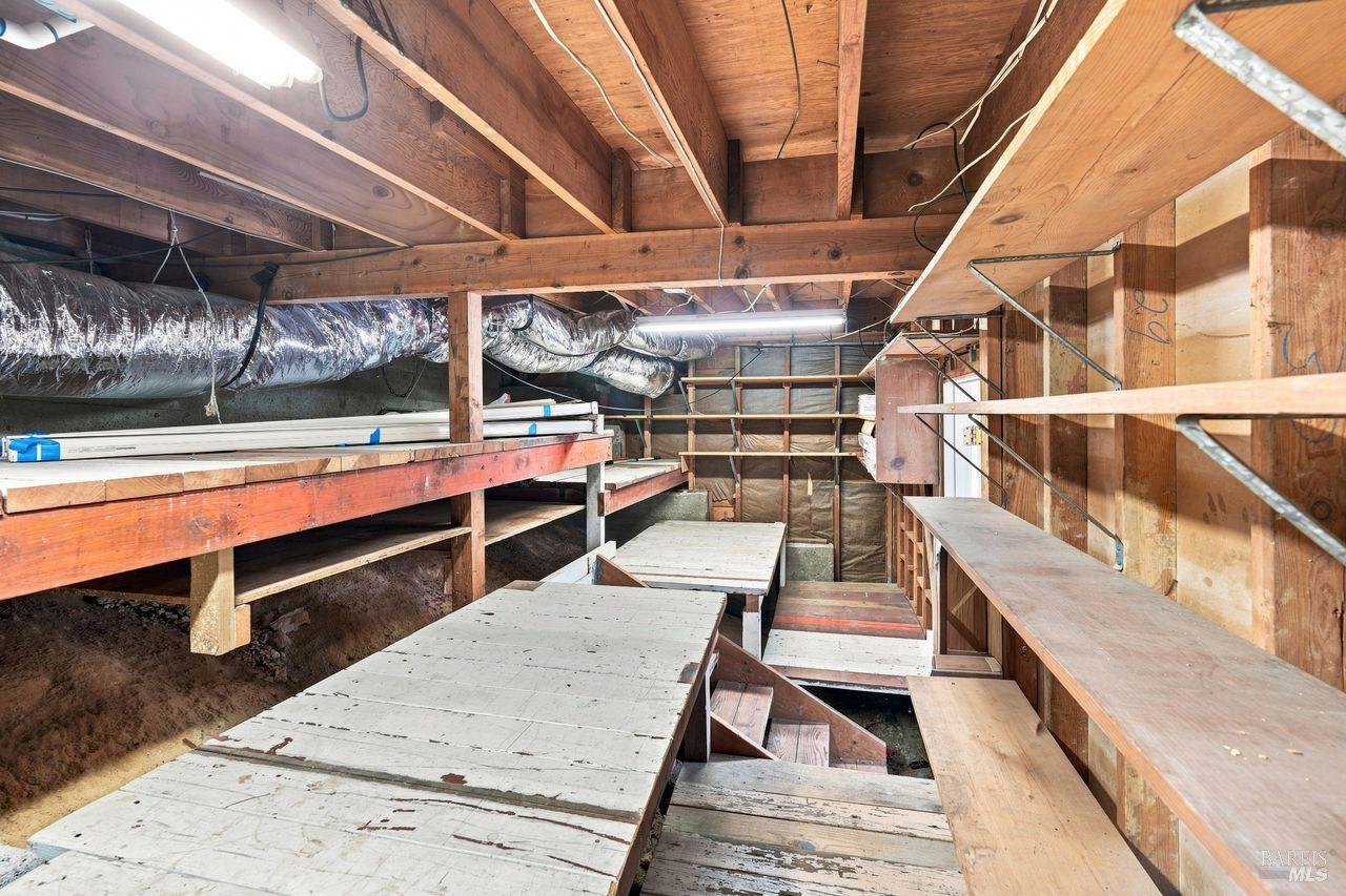 64 Via La Cumbre Greenbrae CA 94904