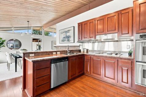 64 Via La Cumbre Greenbrae CA 94904