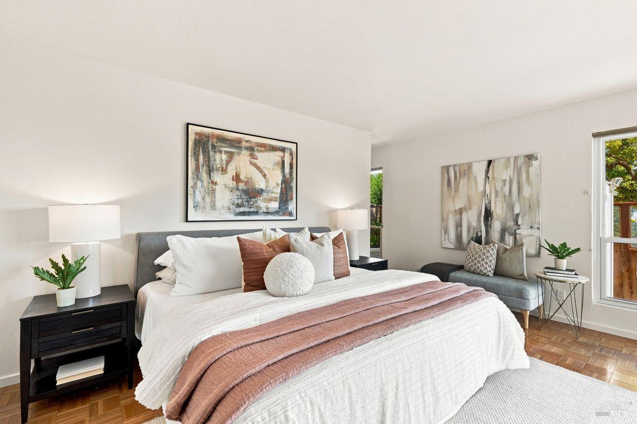 64 Via La Cumbre Greenbrae CA 94904