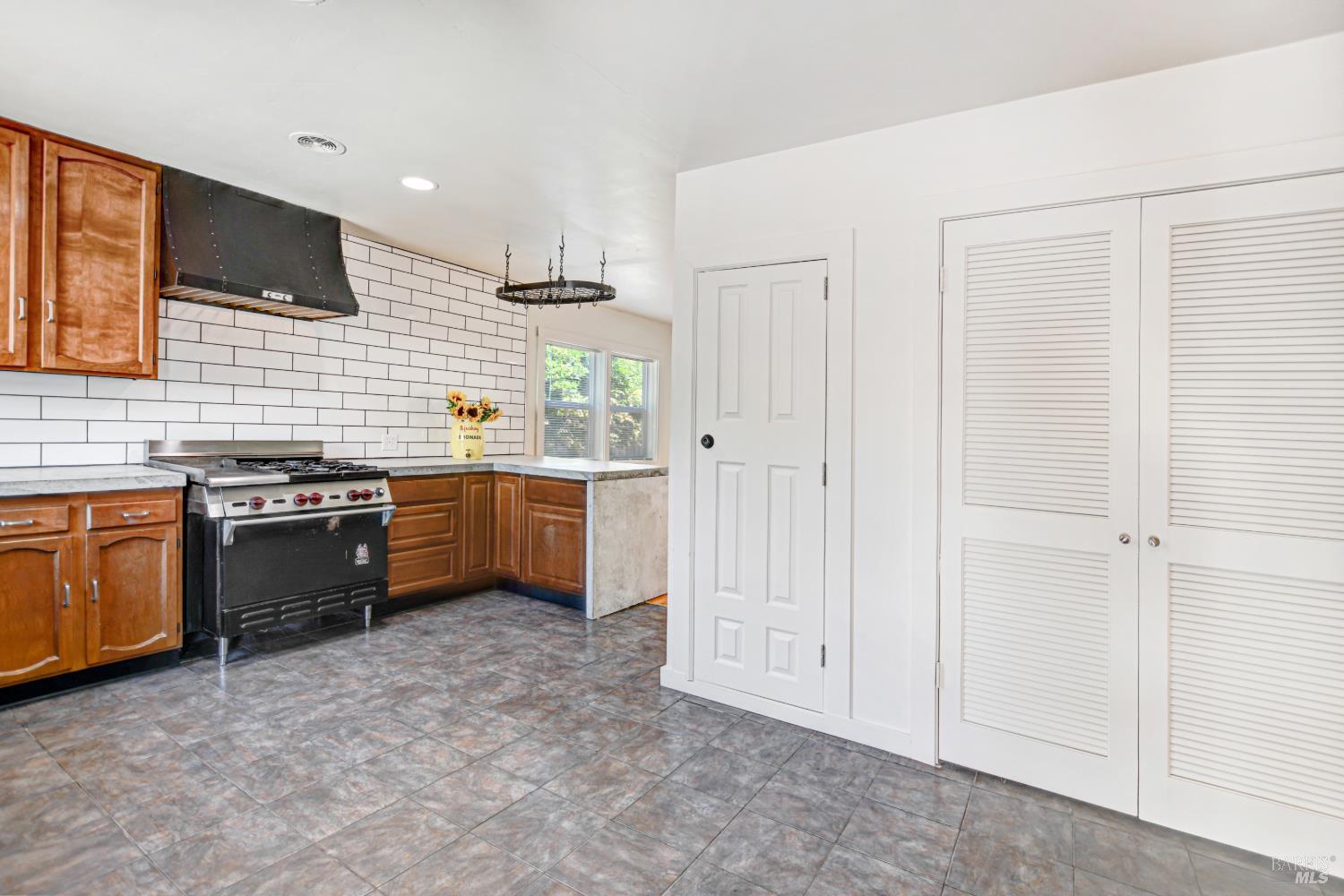 866 Yuba Drive Santa Rosa CA 95407