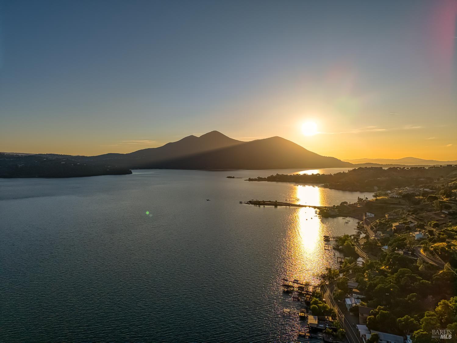 12620 Lakeshore Drive Clearlake CA 95422