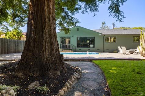 432 Calle De La Mesa Novato CA 94949