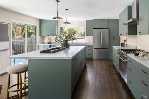 432 Calle De La Mesa Novato CA 94949