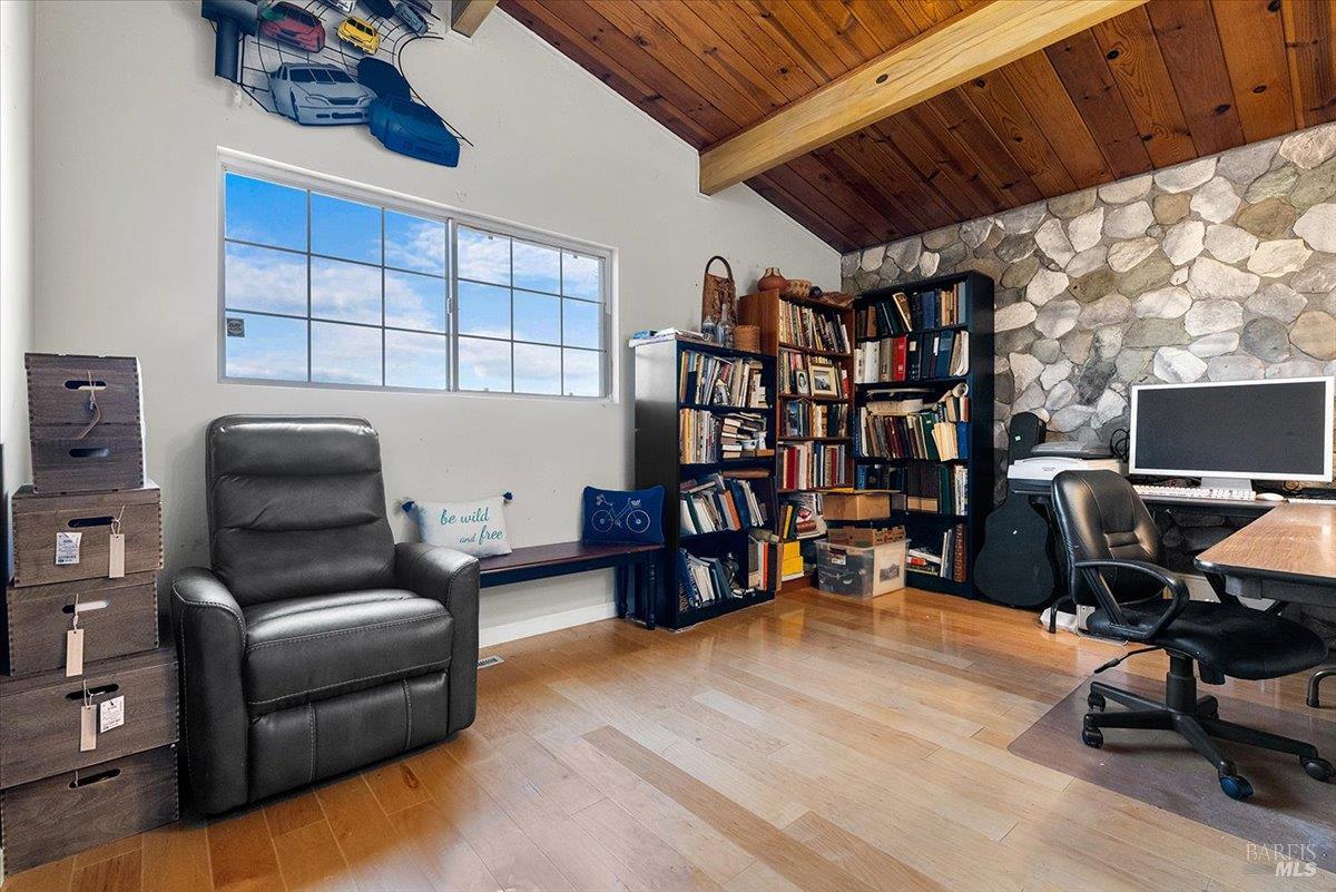 2231 Creekside Road Santa Rosa CA 95405