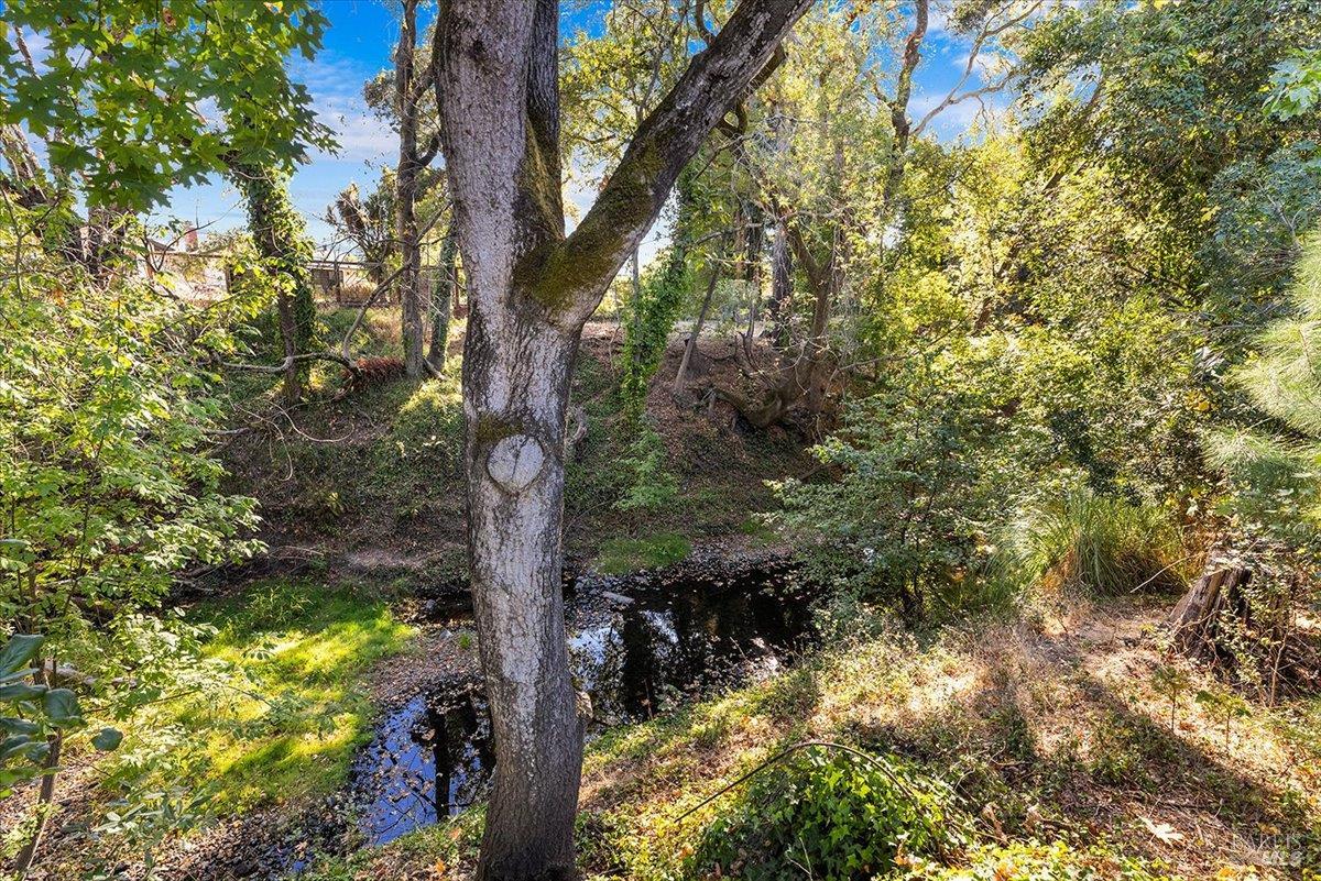 2231 Creekside Road Santa Rosa CA 95405
