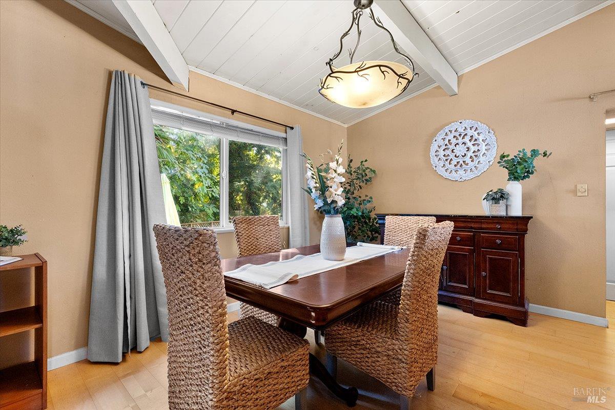 2231 Creekside Road Santa Rosa CA 95405