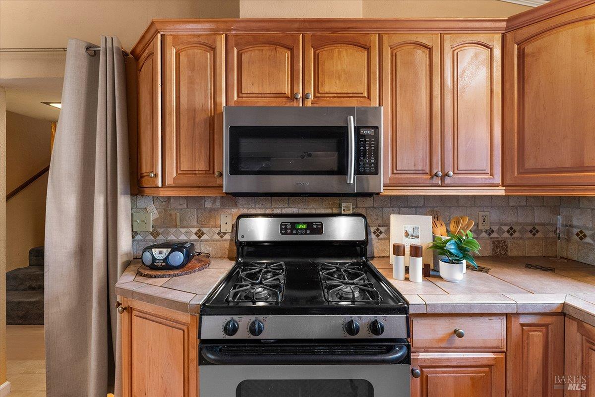 2231 Creekside Road Santa Rosa CA 95405