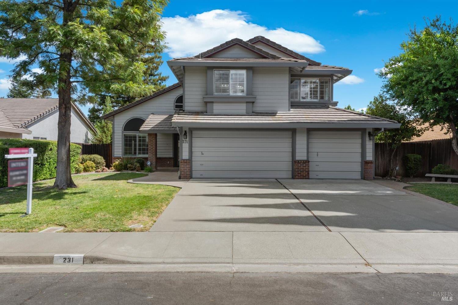 231 Alder Crest Way Vacaville CA 95688
