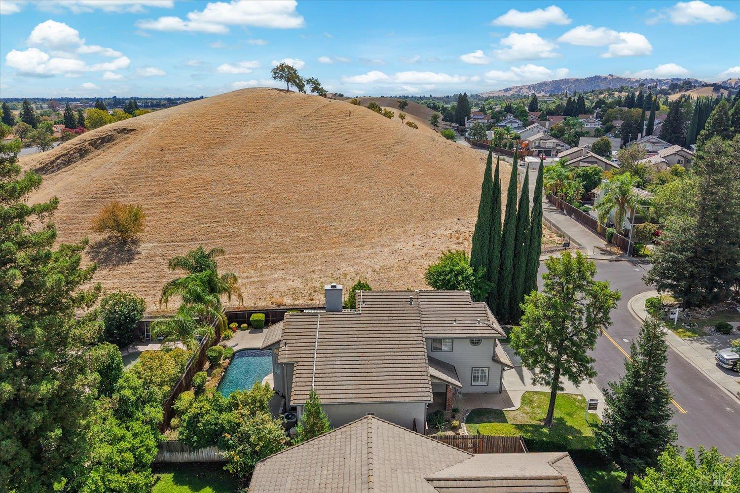 231 Alder Crest Way Vacaville CA 95688
