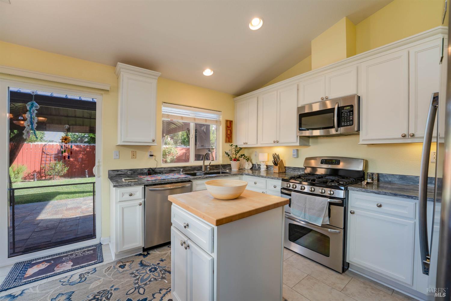 485 Briarwood Drive Ukiah CA 95482