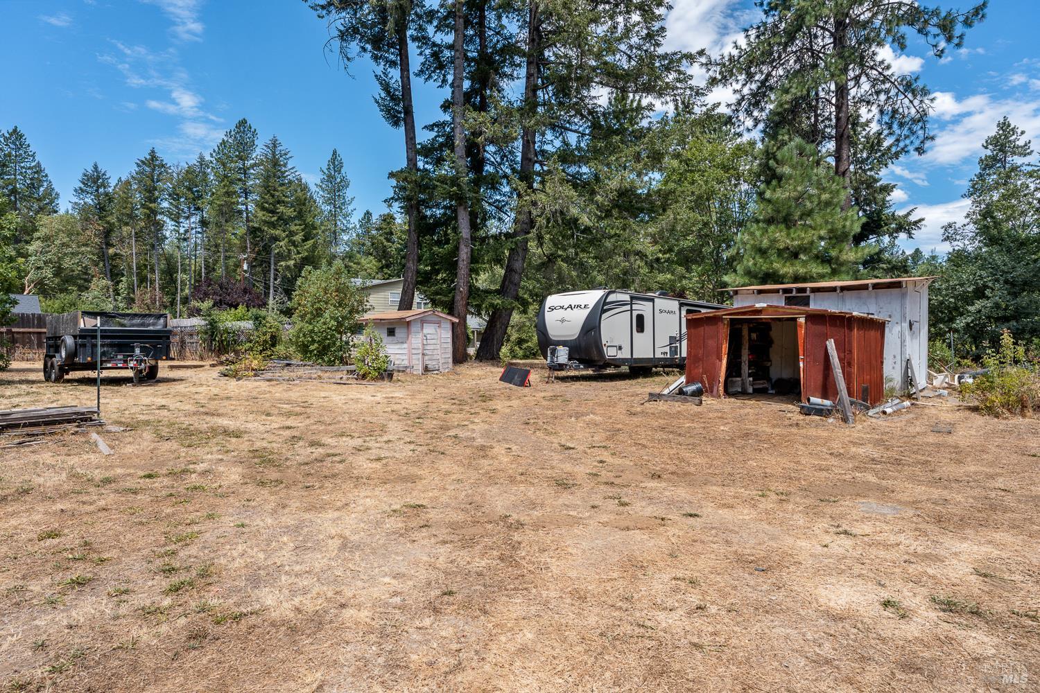 1960 Branscomb Road Laytonville CA 95454