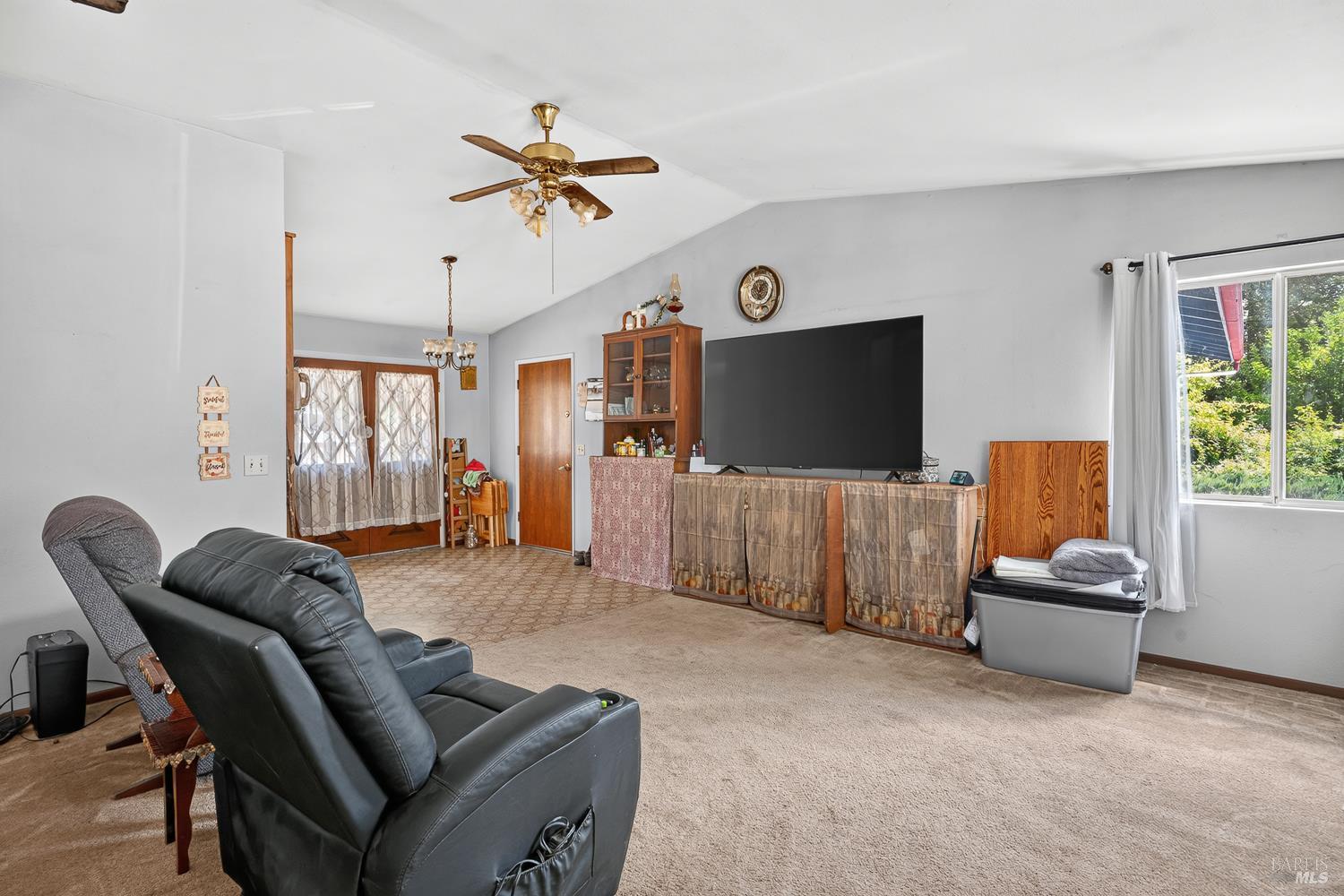 1960 Branscomb Road Laytonville CA 95454