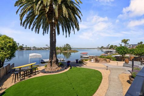 61 Bahama Reef Novato CA 94949