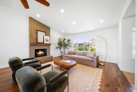 61 Bahama Reef Novato CA 94949