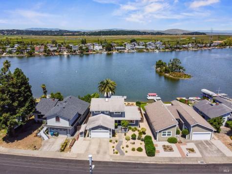 61 Bahama Reef Novato CA 94949