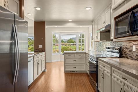 304 Mockingbird Circle Santa Rosa CA 95409