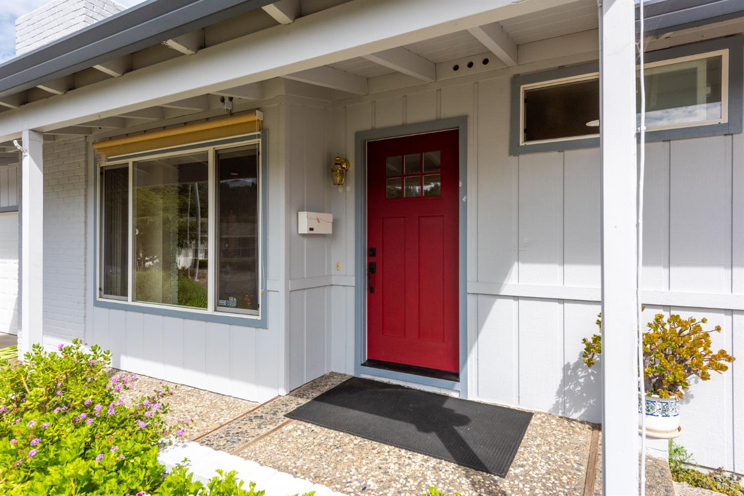 304 Mockingbird Circle Santa Rosa CA 95409