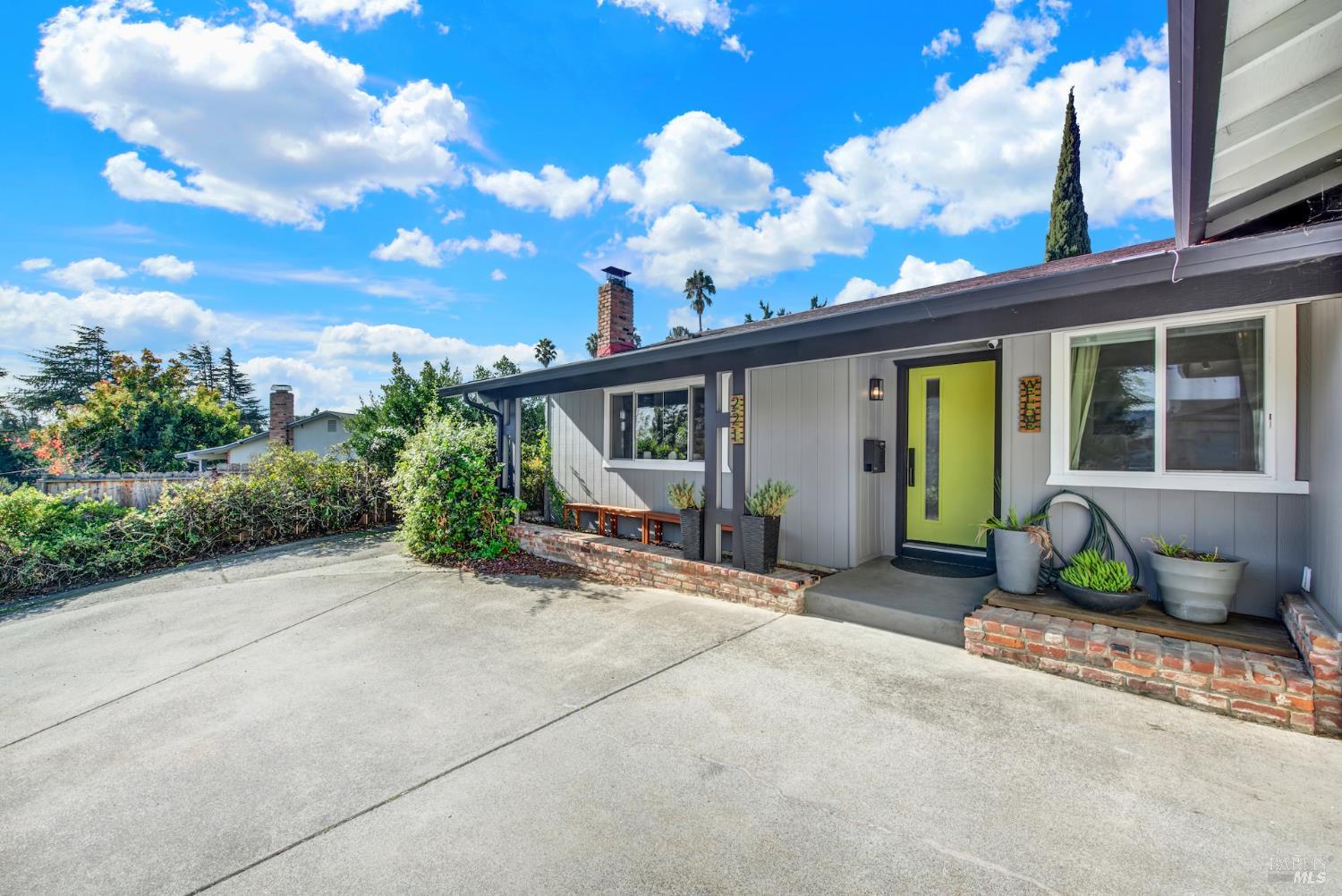 221 Parkview Terrace Vallejo CA 94589