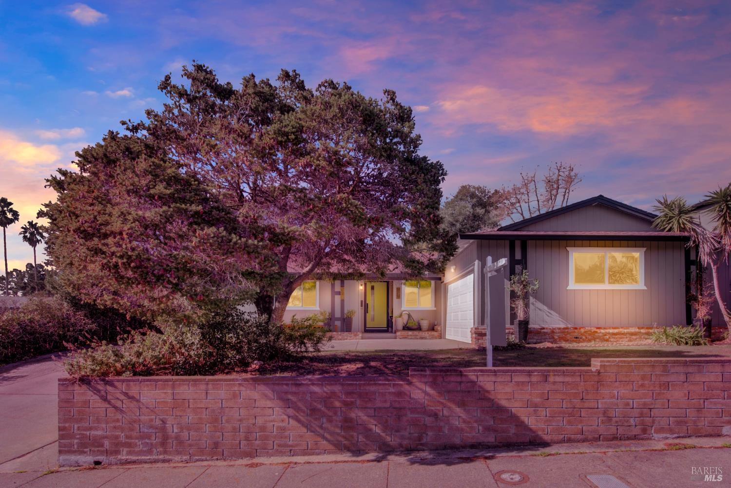 221 Parkview Terrace Vallejo CA 94589