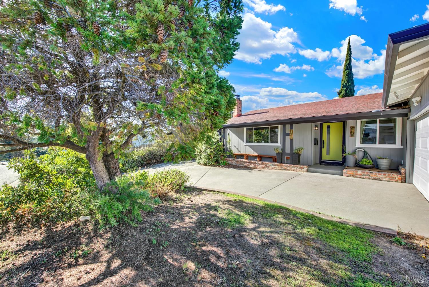221 Parkview Terrace Vallejo CA 94589