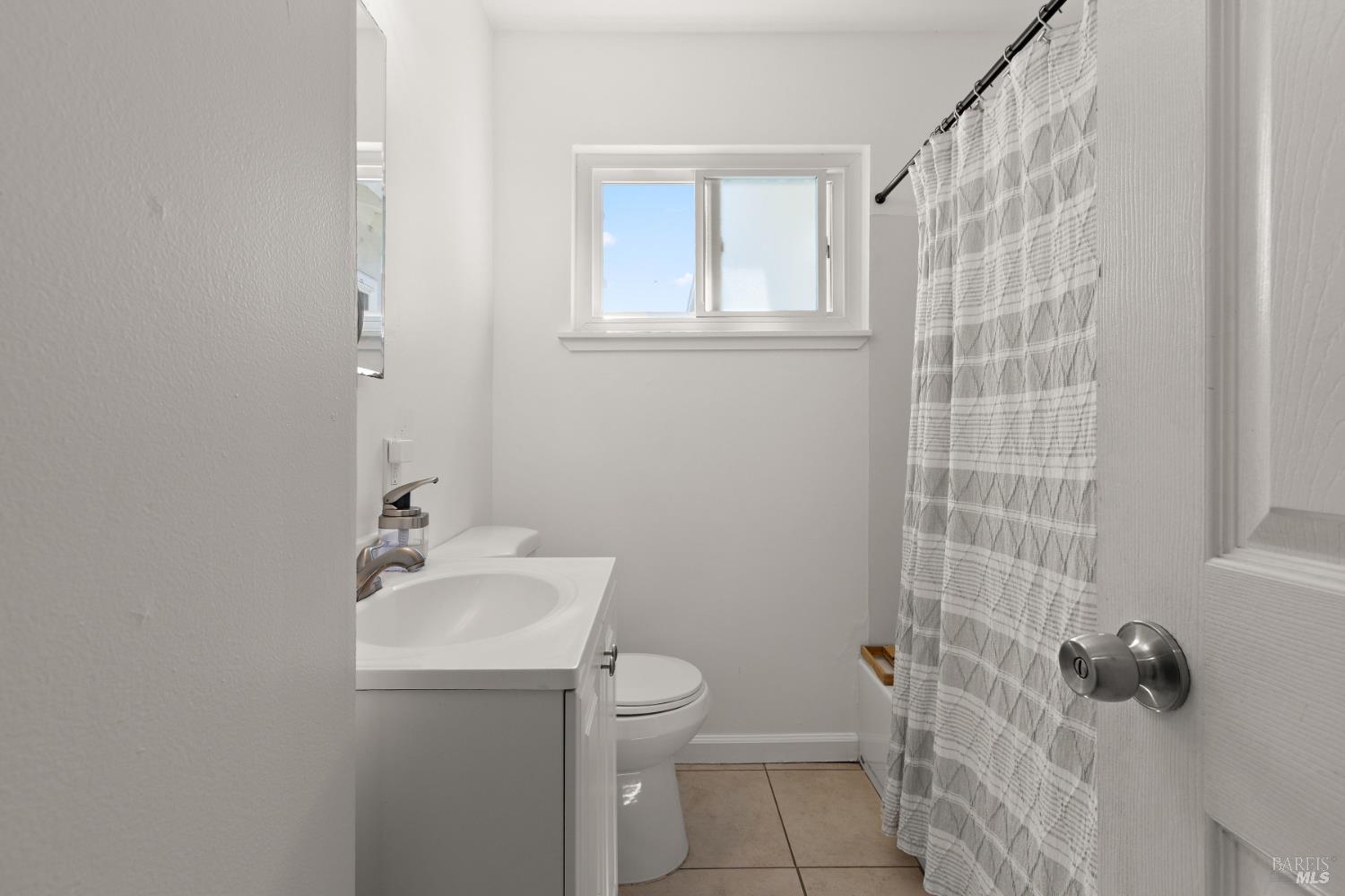 127 Whitecliff Drive Vallejo CA 94589