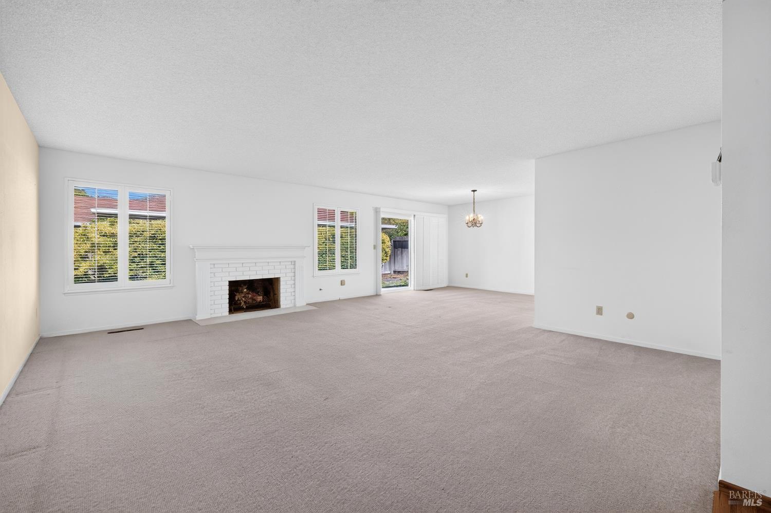 8940 Oakmont Drive Santa Rosa CA 95409