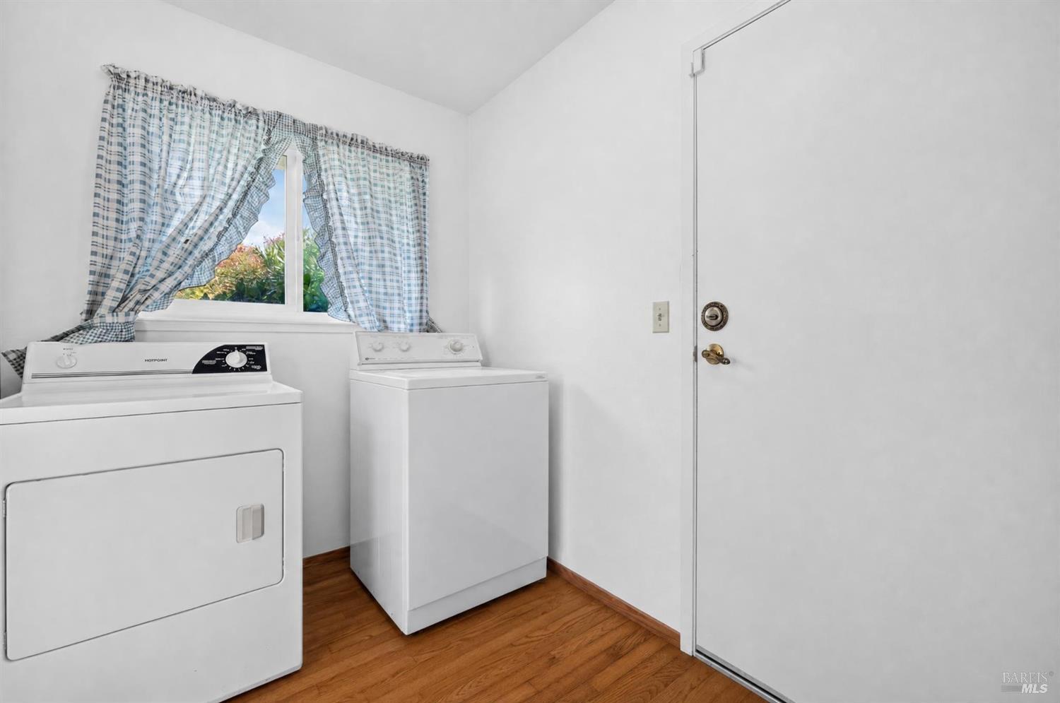 8940 Oakmont Drive Santa Rosa CA 95409