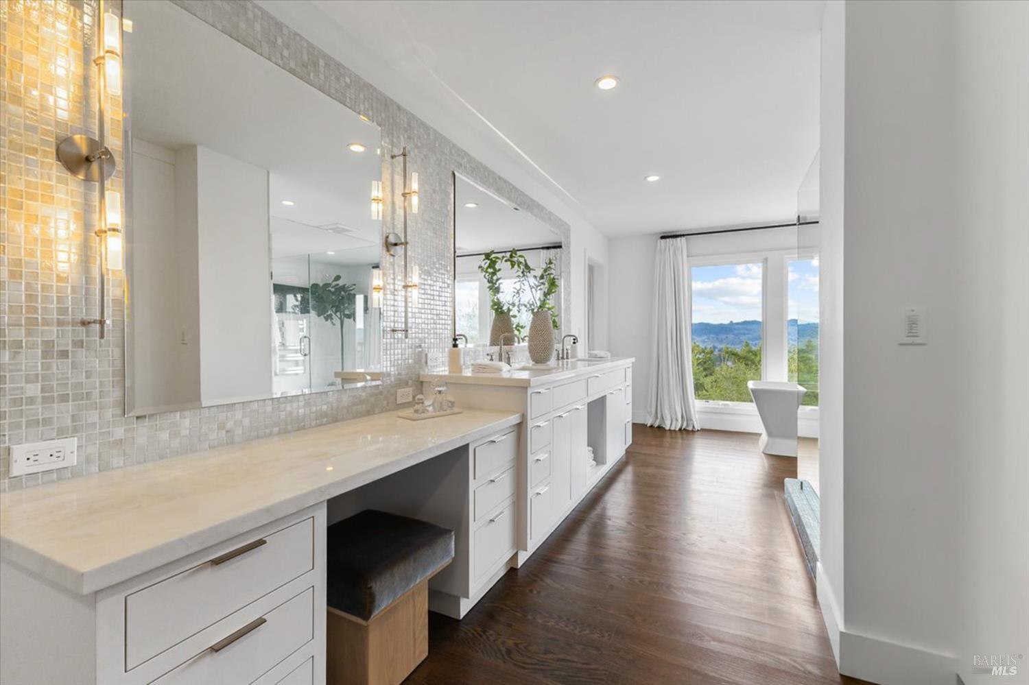 775 Benjamin Way Healdsburg CA 95448