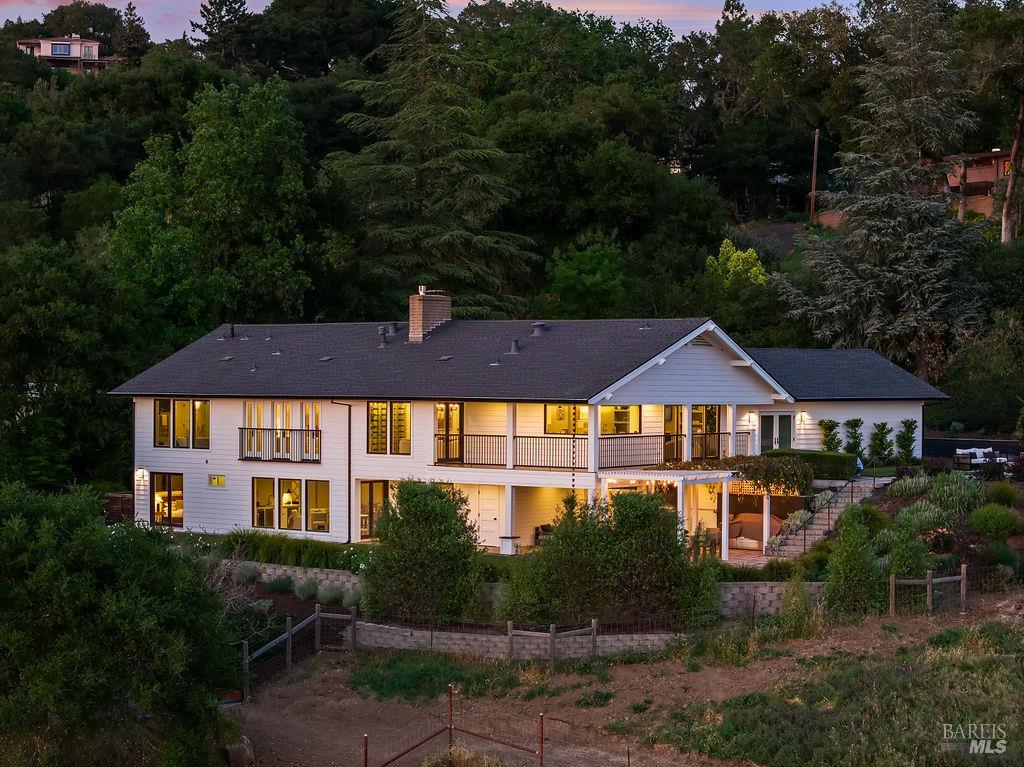 775 Benjamin Way Healdsburg CA 95448