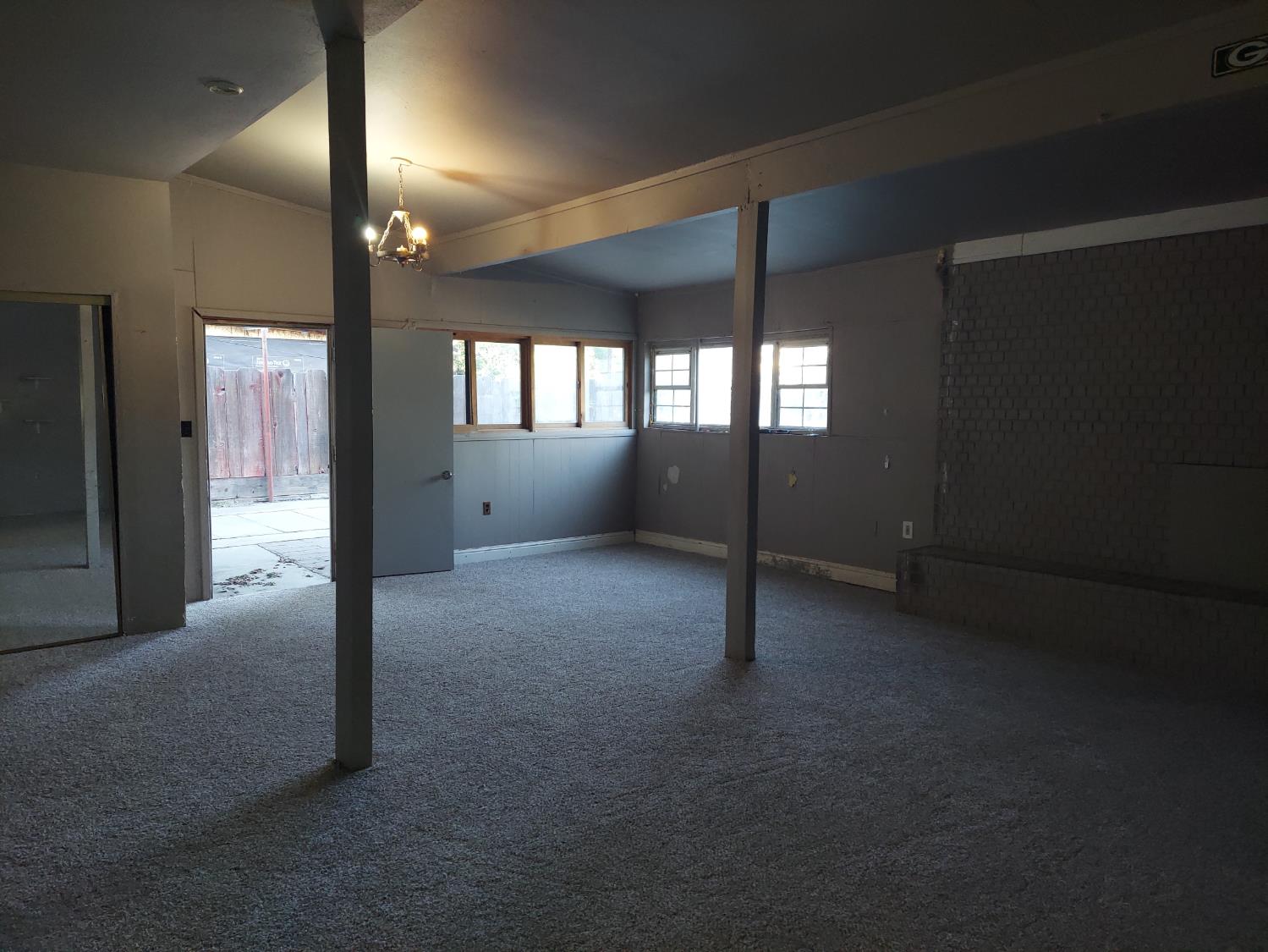 411 Alturas Avenue Modesto CA 95351