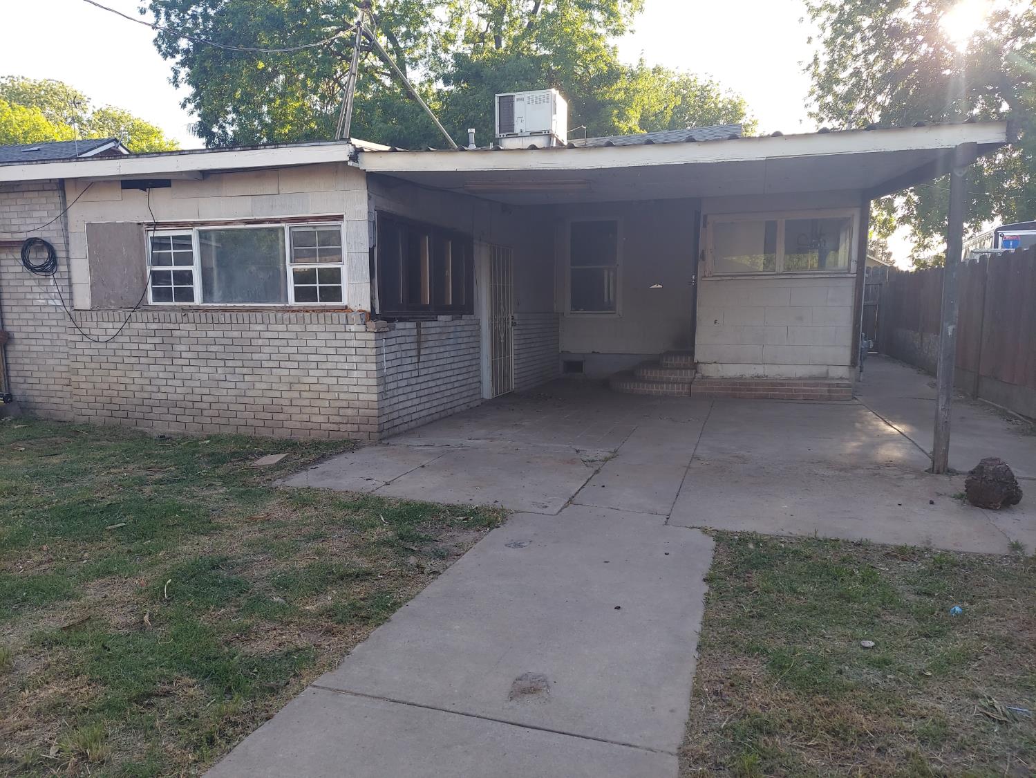 411 Alturas Avenue Modesto CA 95351