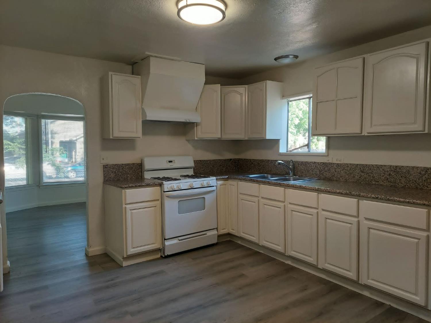 411 Alturas Avenue Modesto CA 95351