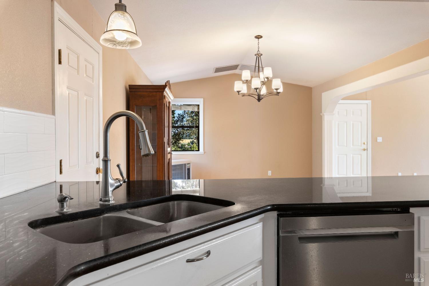 2210 Cedar Hill Way Lakeport CA 95453