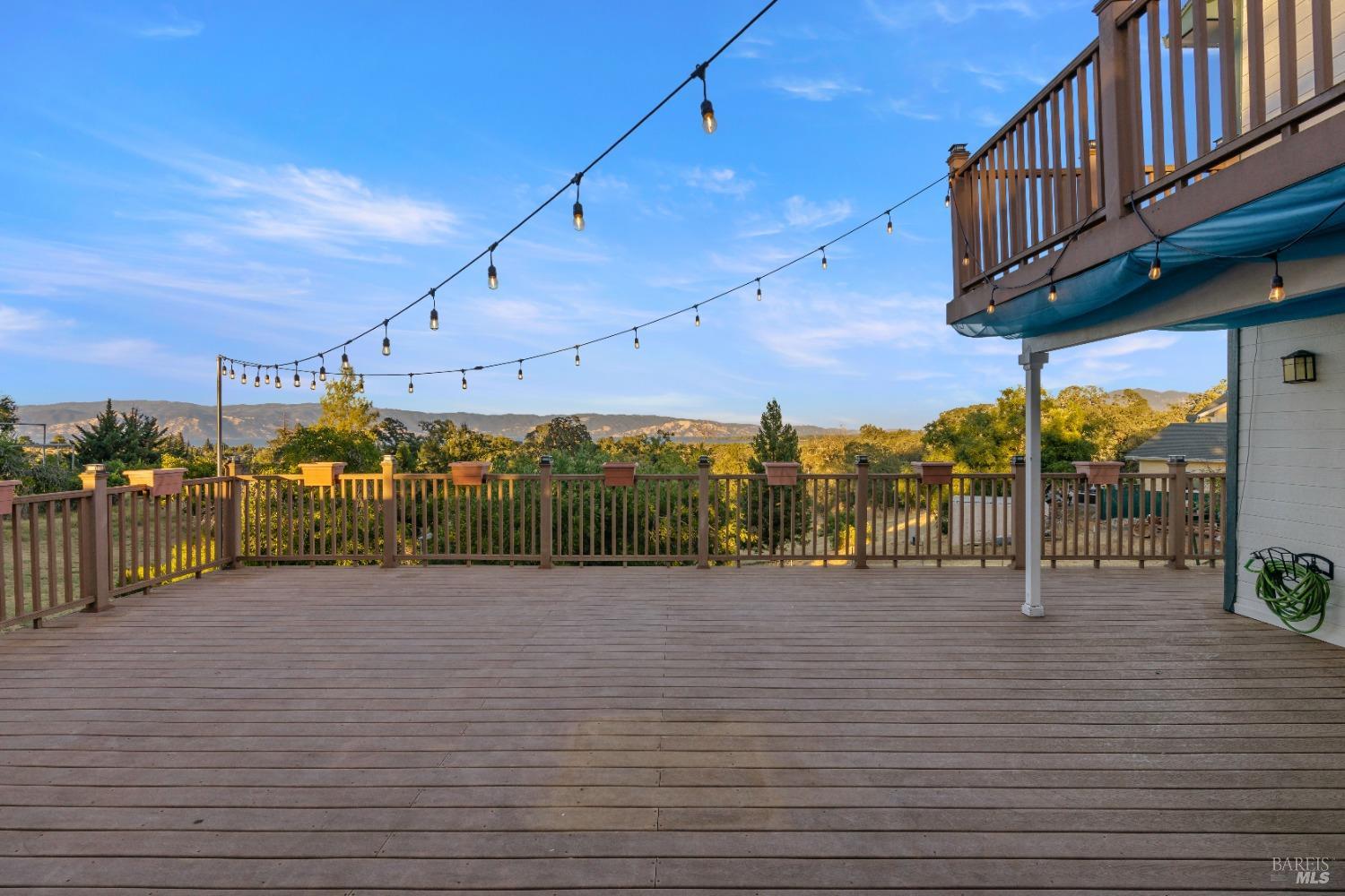 2210 Cedar Hill Way Lakeport CA 95453