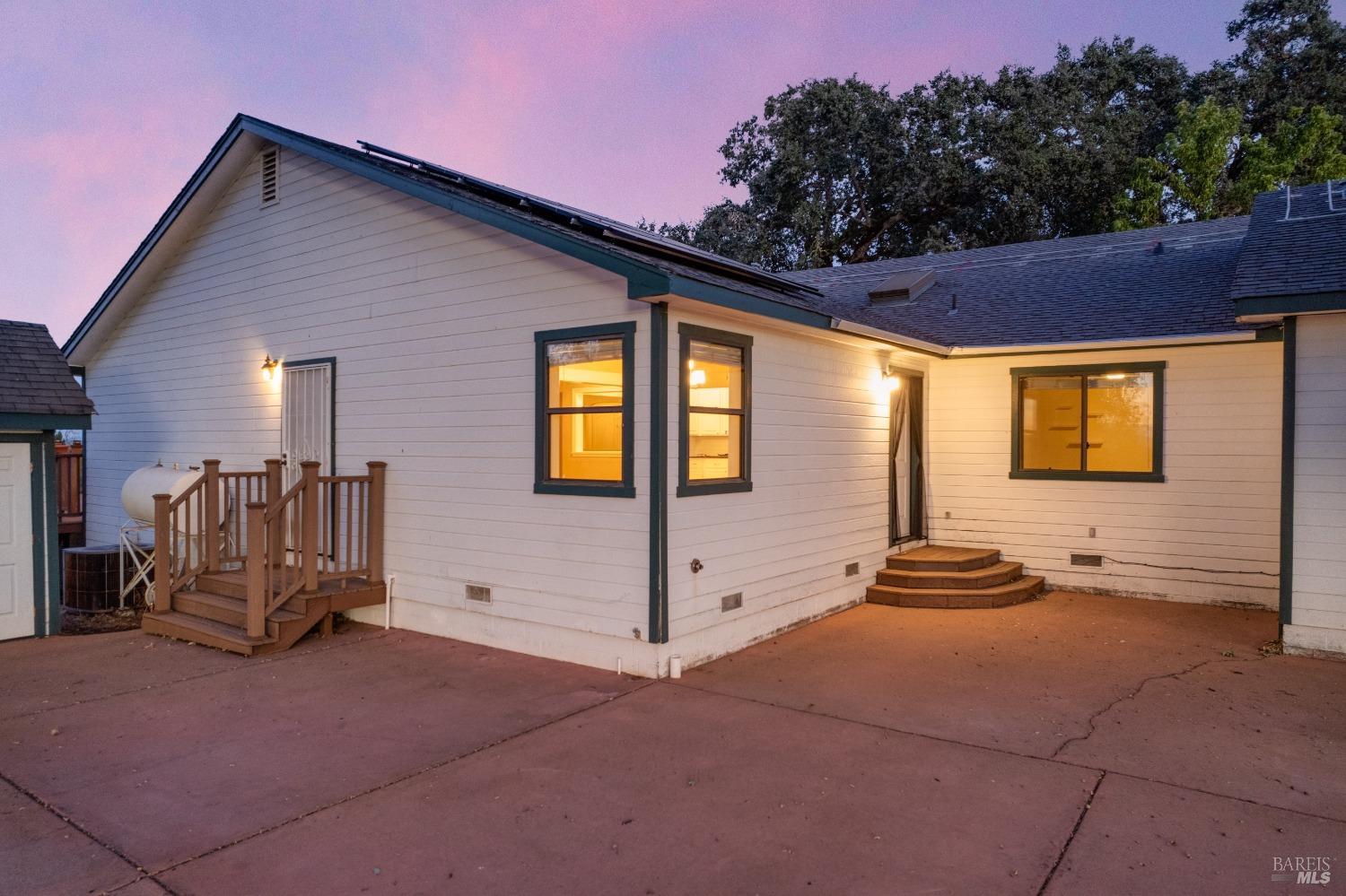 2210 Cedar Hill Way Lakeport CA 95453
