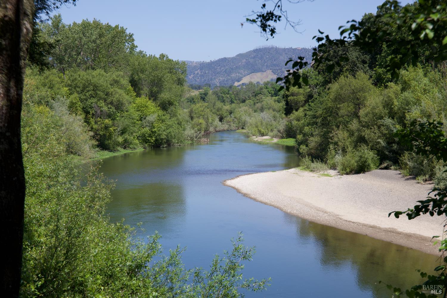 6225 W Soda Rock Lane Healdsburg CA 95448