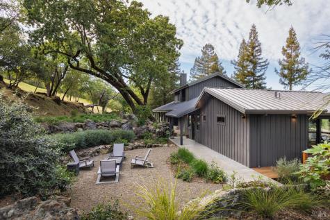 6225 W Soda Rock Lane Healdsburg CA 95448