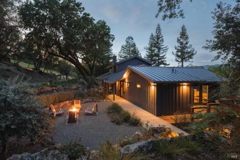 6225 W Soda Rock Lane Healdsburg CA 95448