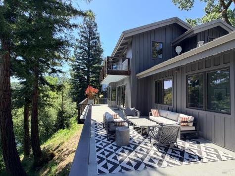 6225 W Soda Rock Lane Healdsburg CA 95448