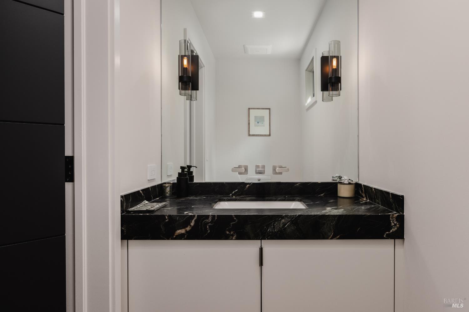 6225 W Soda Rock Lane Healdsburg CA 95448