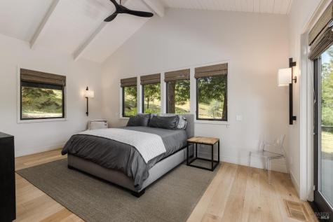 6225 W Soda Rock Lane Healdsburg CA 95448