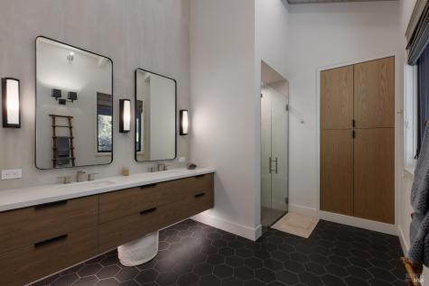 6225 W Soda Rock Lane Healdsburg CA 95448