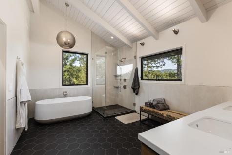 6225 W Soda Rock Lane Healdsburg CA 95448