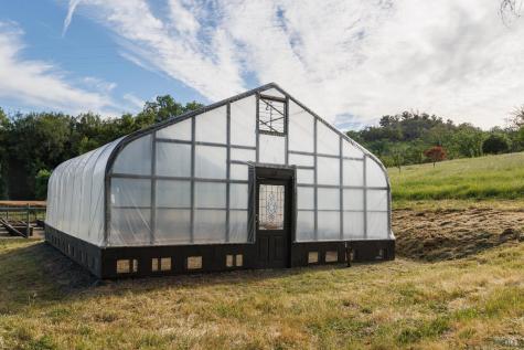 6225 W Soda Rock Lane Healdsburg CA 95448