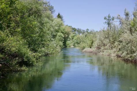 6225 W Soda Rock Lane Healdsburg CA 95448
