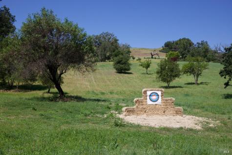 6225 W Soda Rock Lane Healdsburg CA 95448