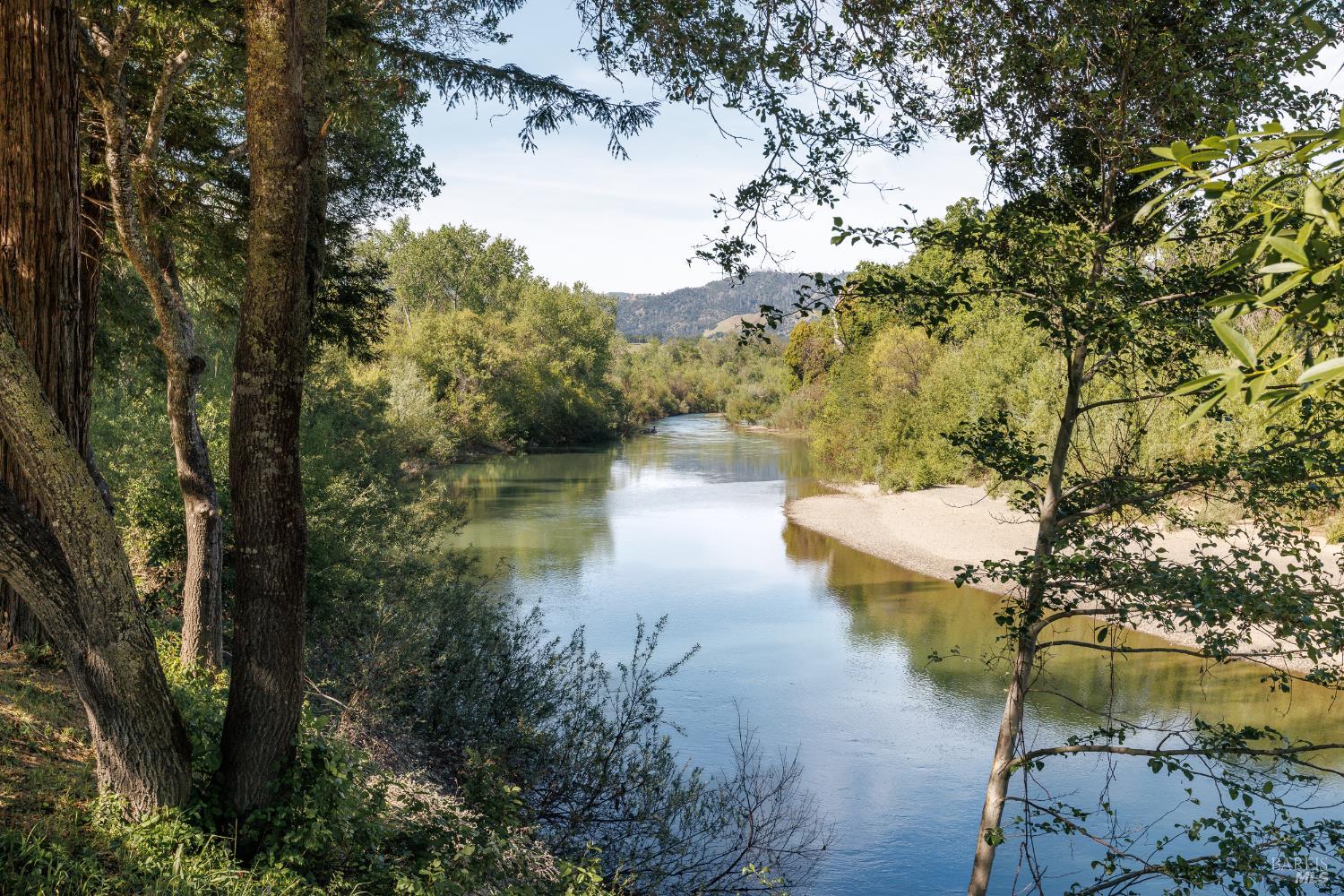 6225 W Soda Rock Lane Healdsburg CA 95448
